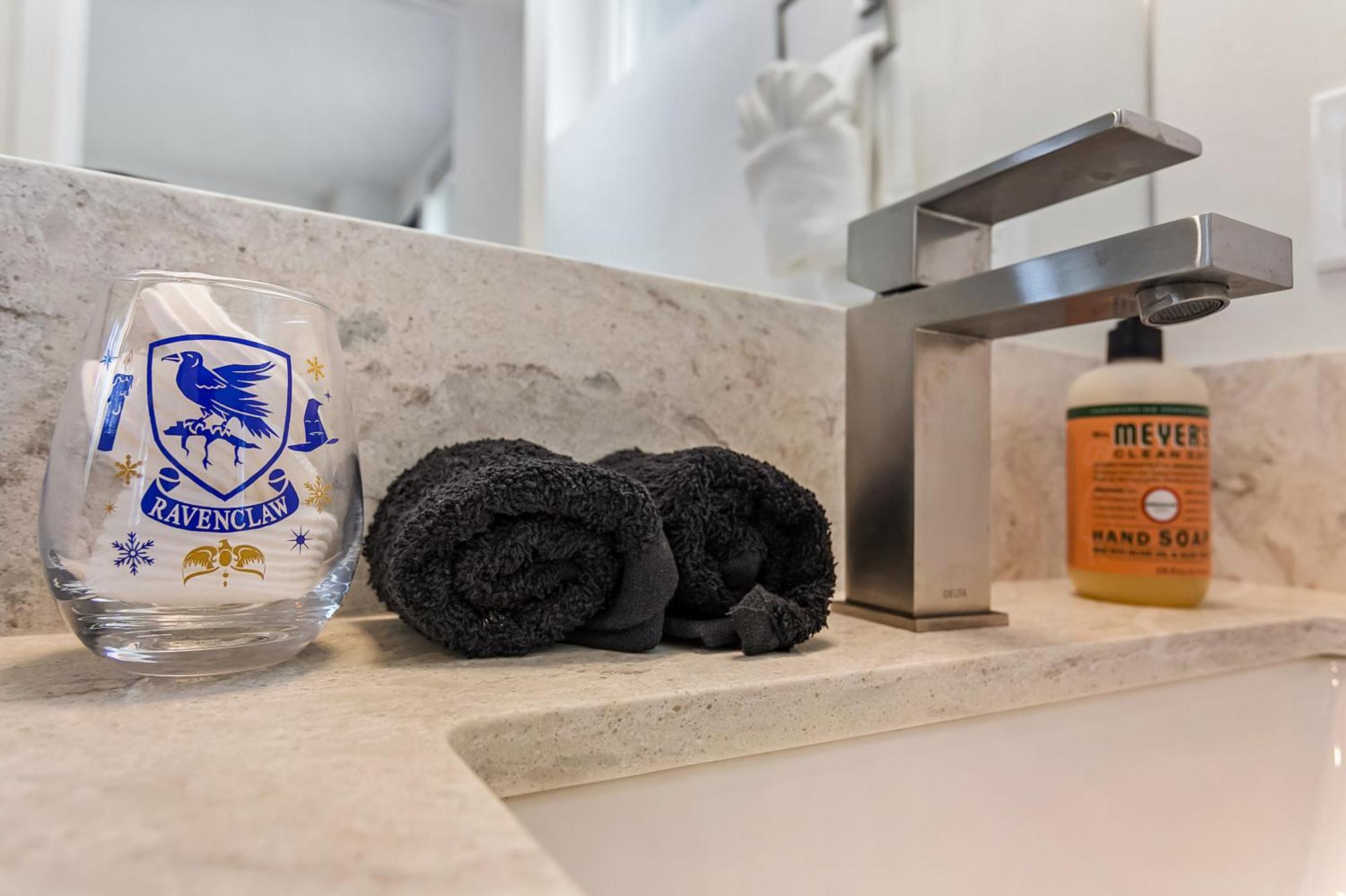 Harry Potter Sweet Suites Сиэтл Экстерьер фото